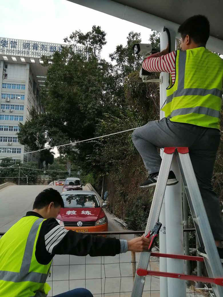 电脑网络WIFI维修网络布线摄相头安装弱电施工